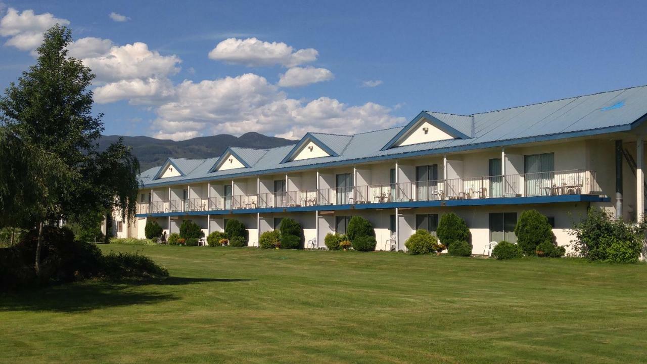 Monashee Motel Sicamous Zewnętrze zdjęcie